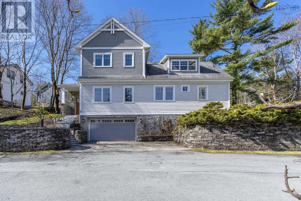 7 CRAIGMORE DRIVE