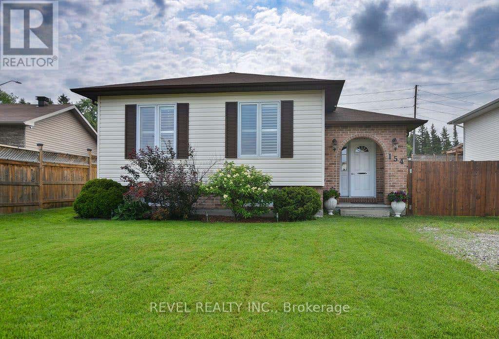 154 BLAHEY COURT