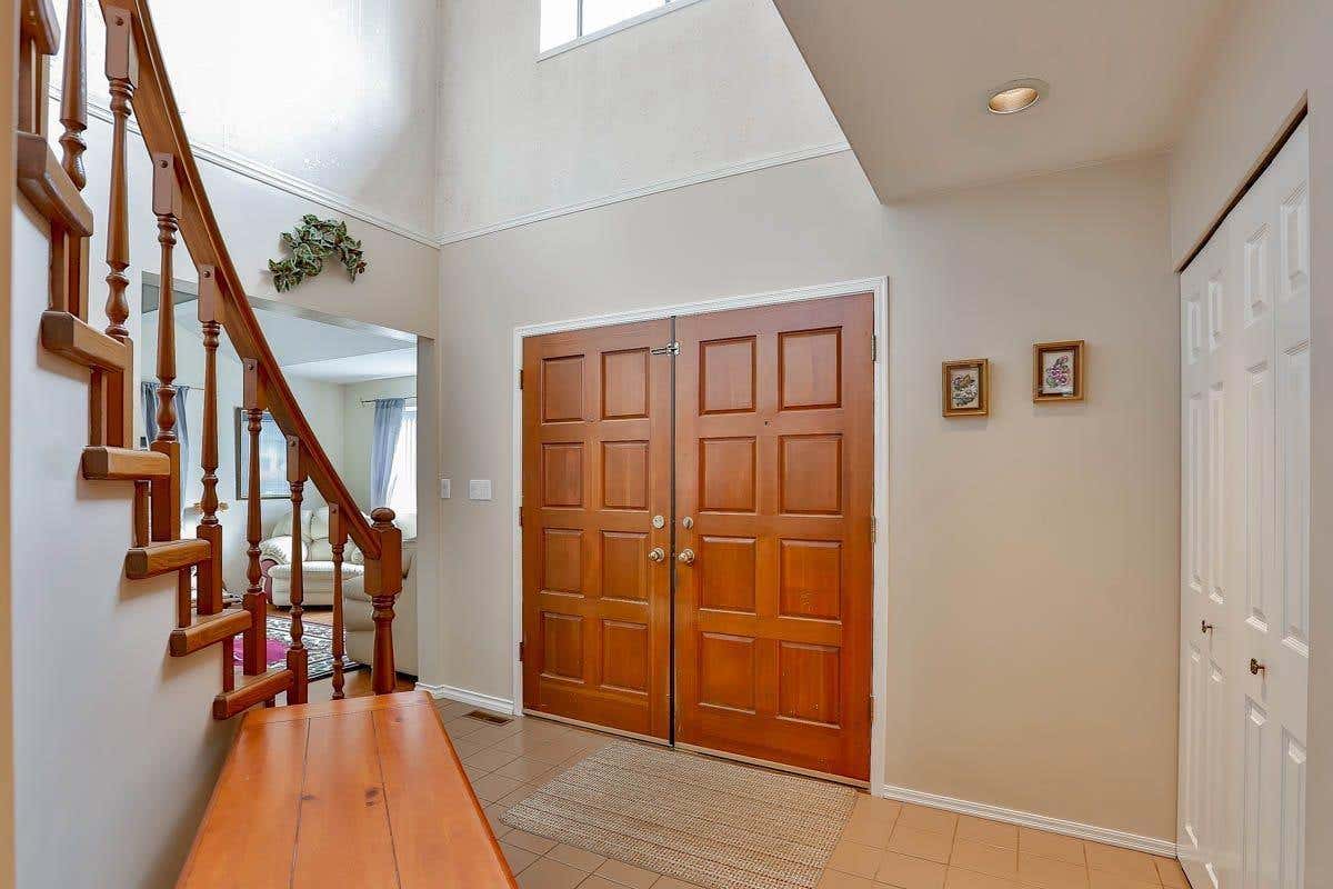 16327 NORTHGLEN CLOSE