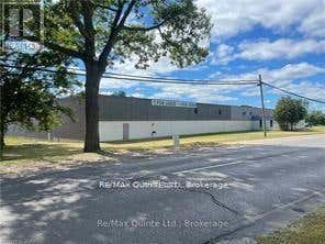 665 DUNDAS STREET E