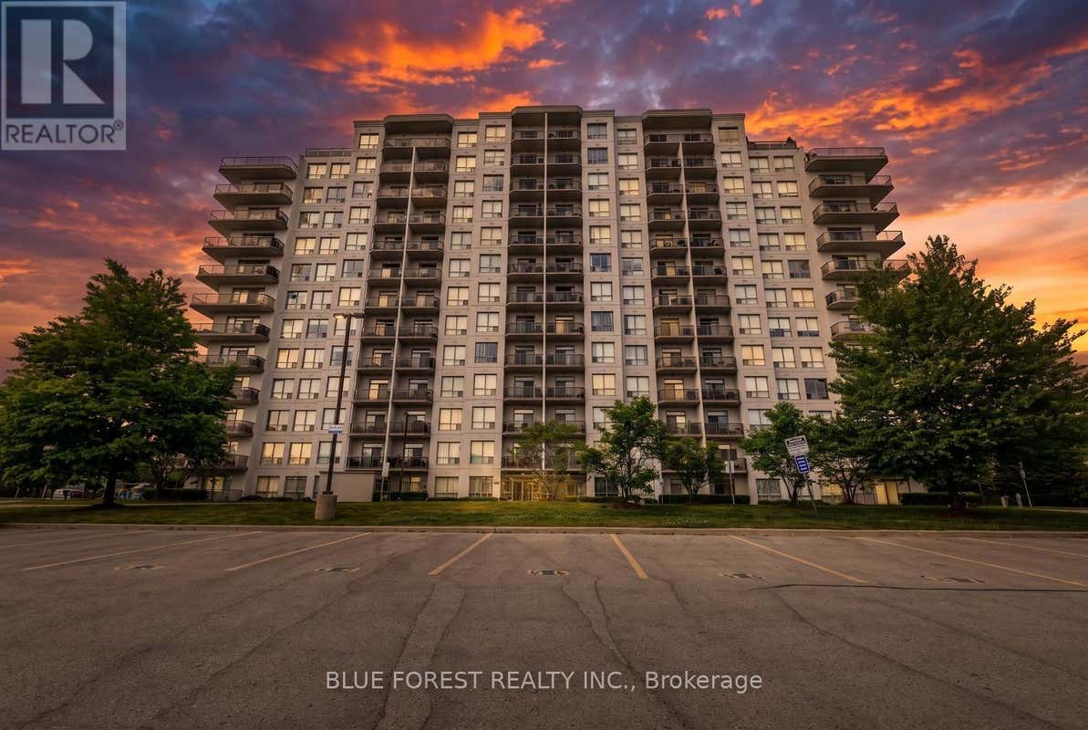 501 - 353 COMMISSIONERS ROAD W