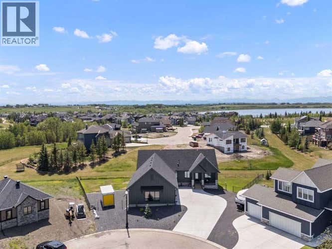 32 Monterra Landing