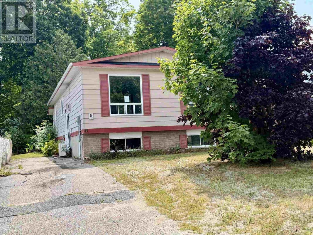 9 LISBON RD