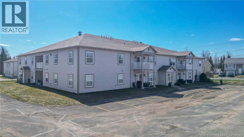 44 BROWN BOULEVARD UNIT# 2F