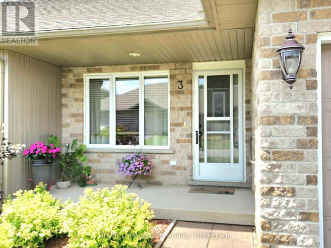 3 - 302 PARK STREET W