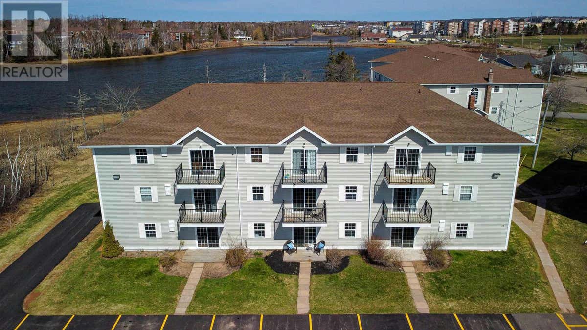 110 24 4 Waterview Hts  