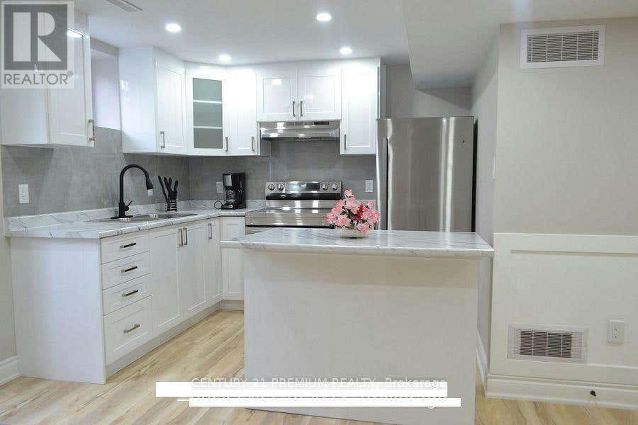 BSMT 39 EARL GREY CRESCENT W, Brampton (Bram West), ON L7A2L2 Home