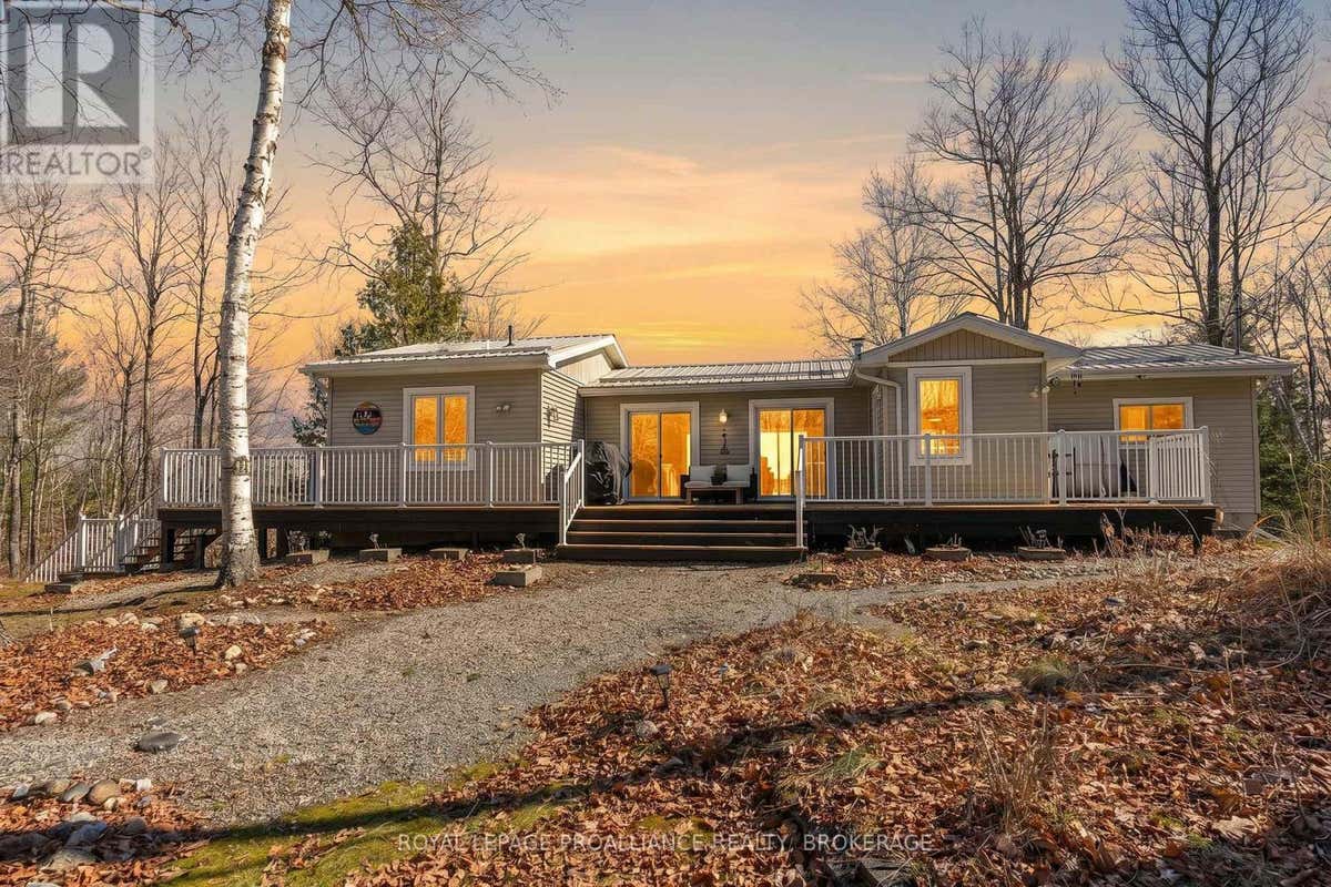 1077 COUNTRY LANE