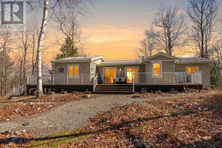 1077 COUNTRY LANE