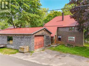 33 Rockland Drive