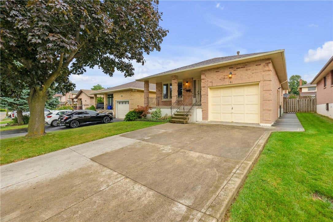 41 ELORA Drive, Hamilton, ON L9C6T4 À vendre RE/MAX H4206189