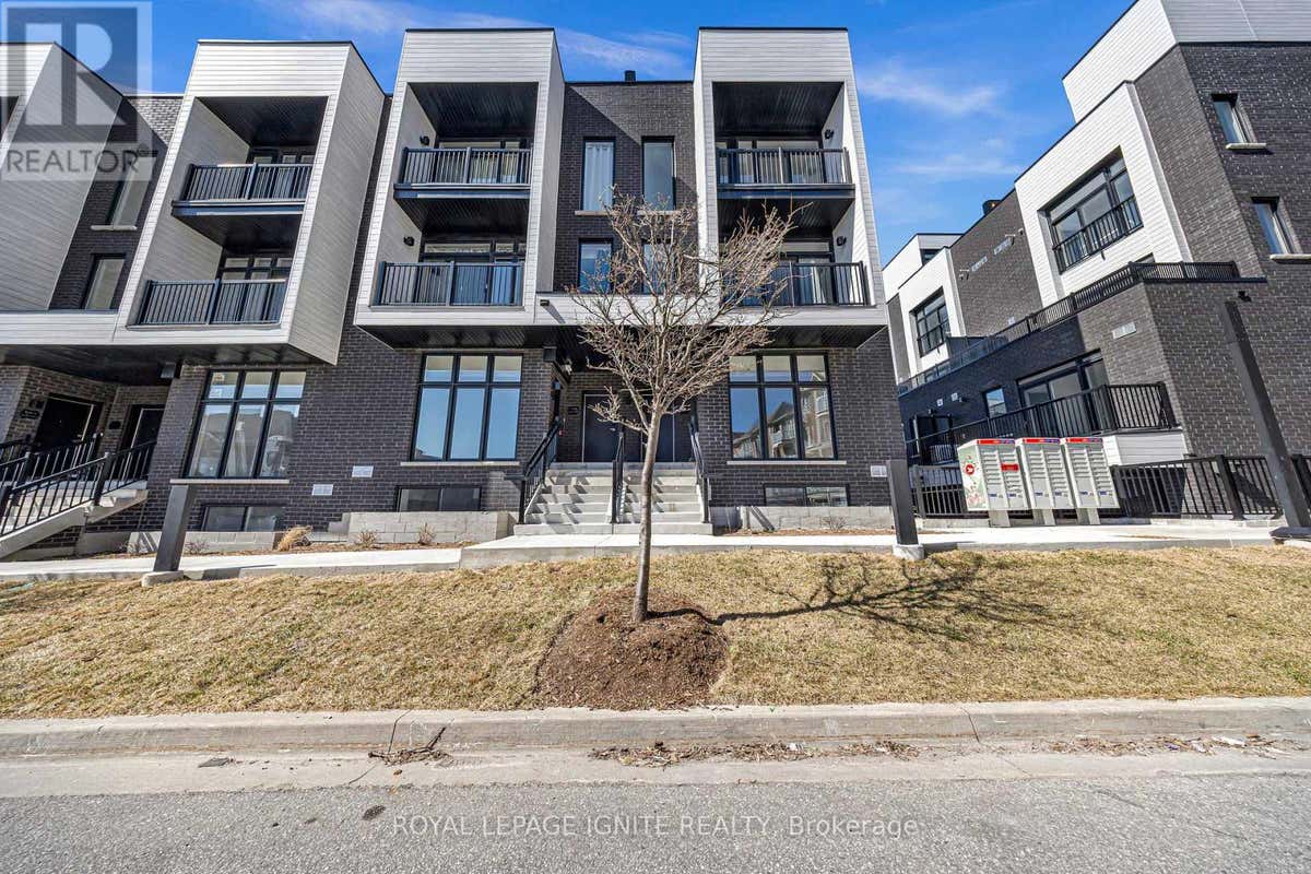 4 - 184 ANGUS DRIVE, Ajax (Central), ON L1S0G5 Townhouse For