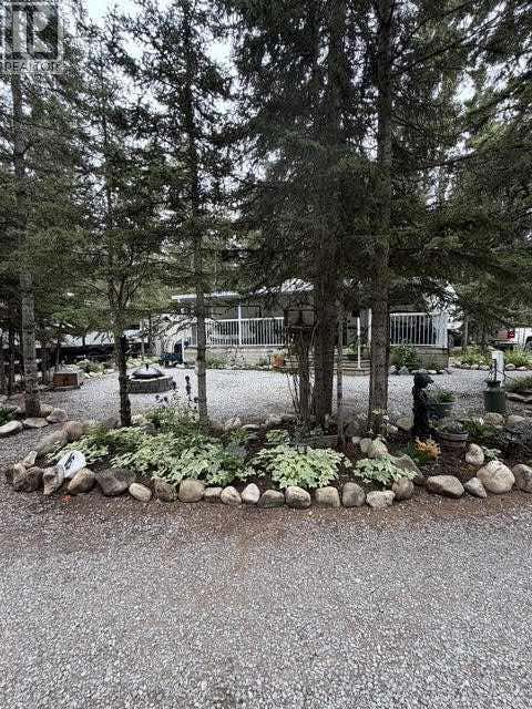 16 TIMBER CIRCLE