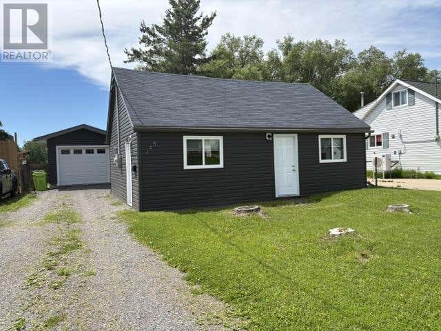 Grand Meadow Park Grand The P Patch Grand East Korah-1h0 Real