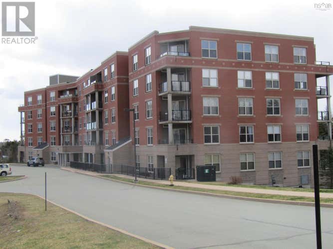 205 87 Pebblecreek Crescent