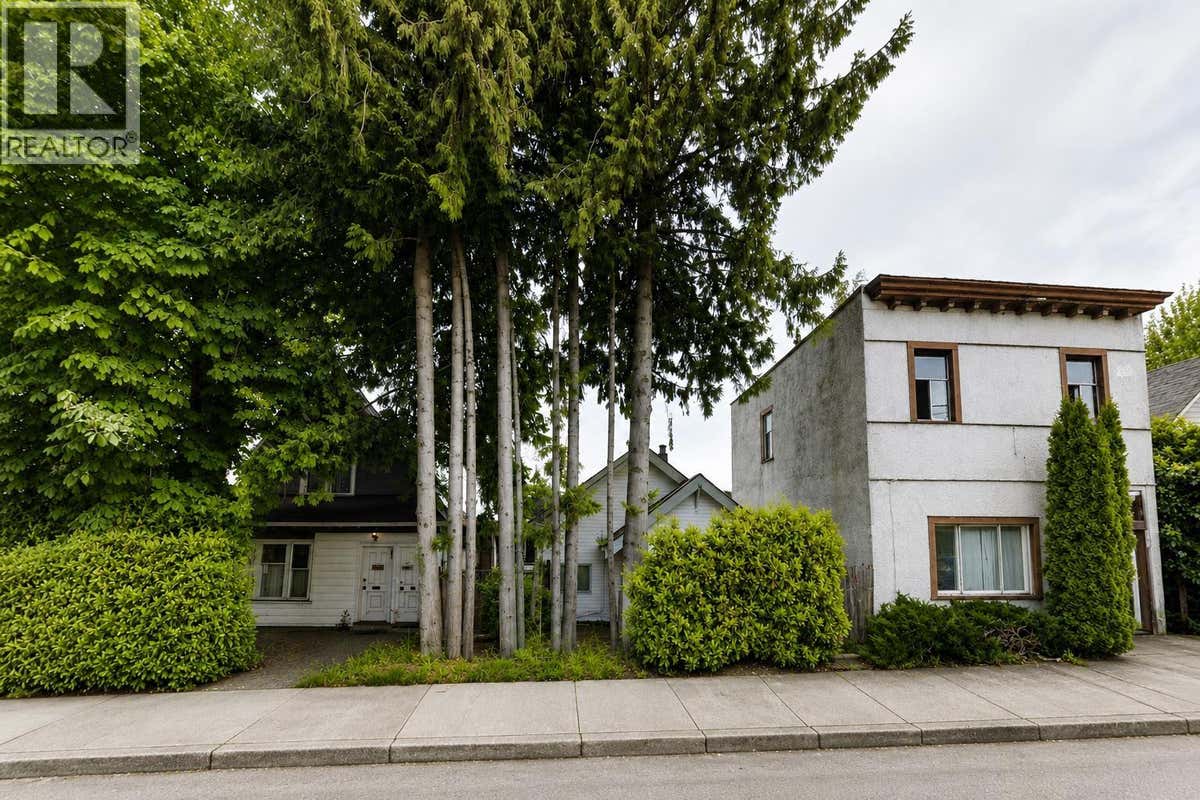 4768 FRASER STREET