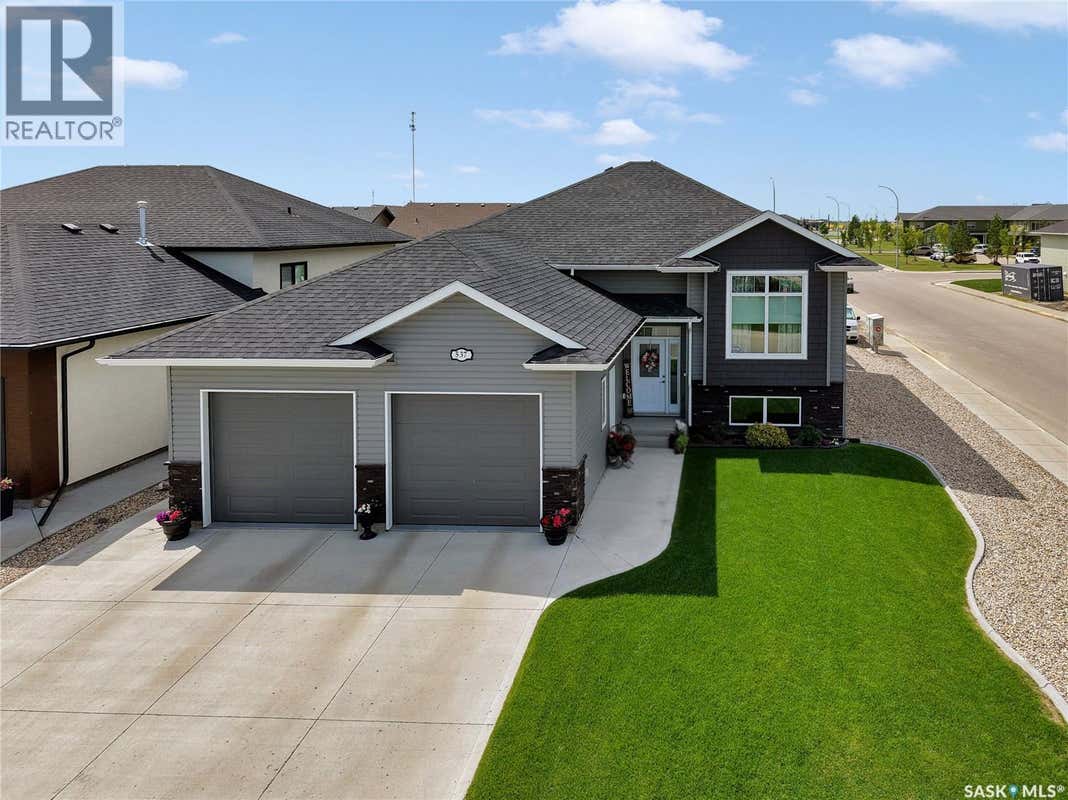 537 MICKELSON LANE