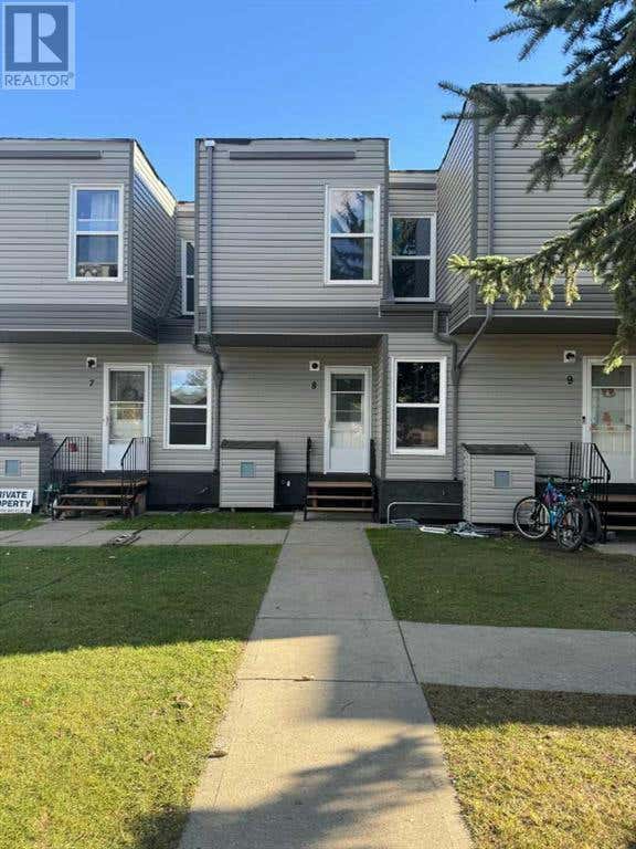 8, 5429 10 Avenue, Edson, AB T7E1K2 À vendre RE/MAX A2168504