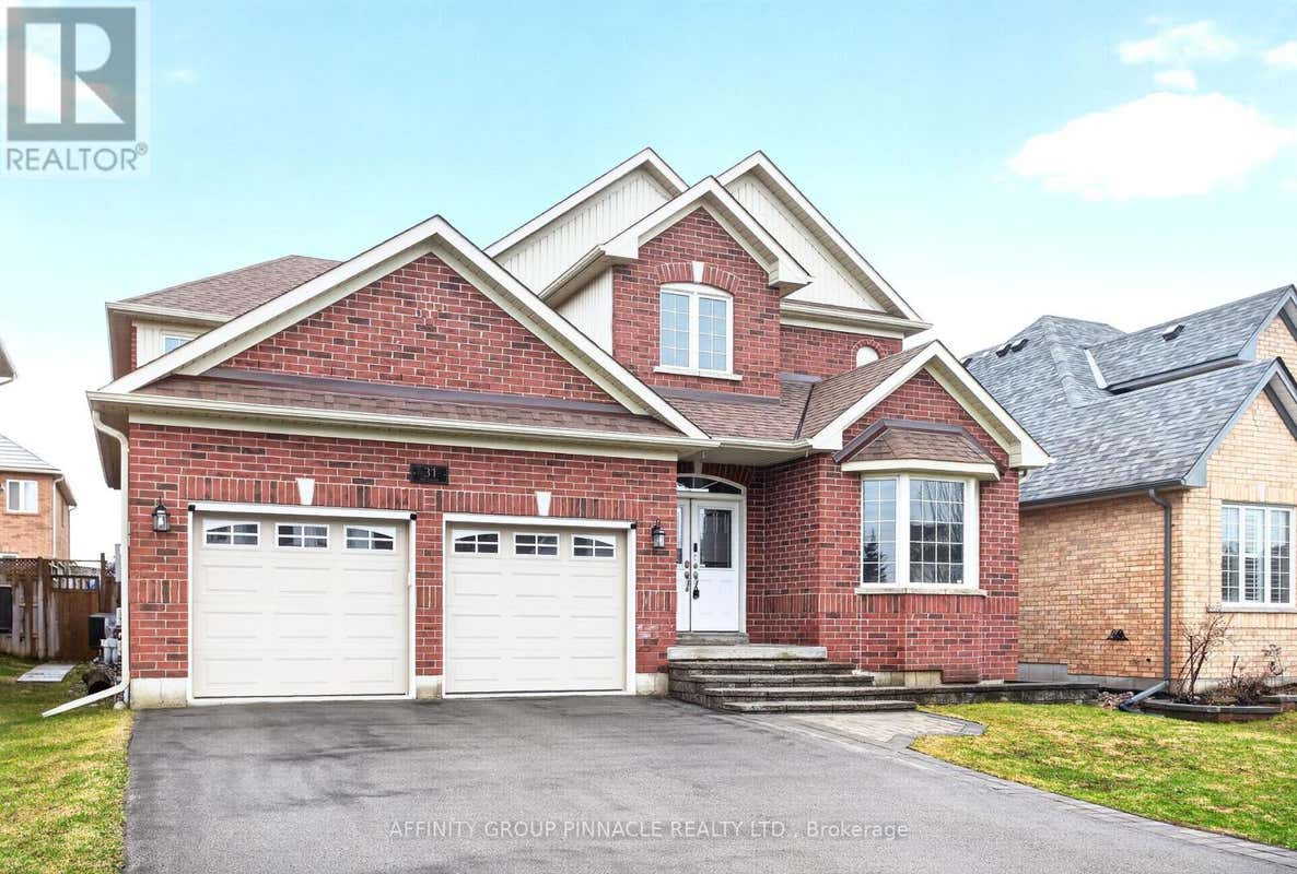 31 ELLIS CRESCENT