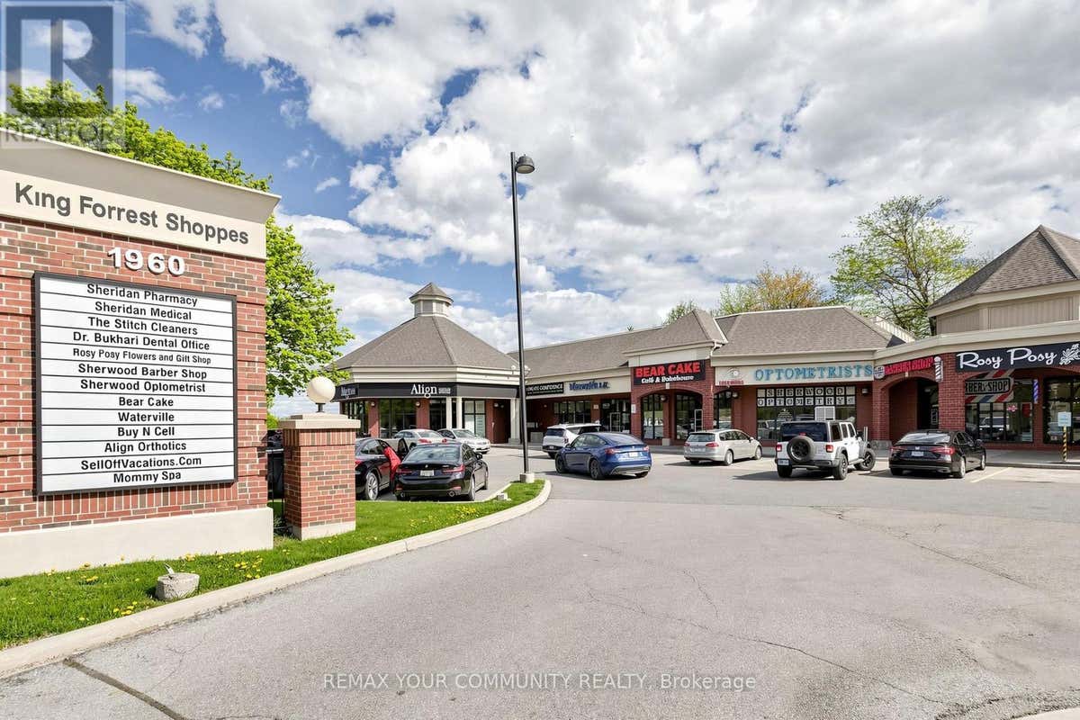 9 - 1960 DUNDAS STREET W