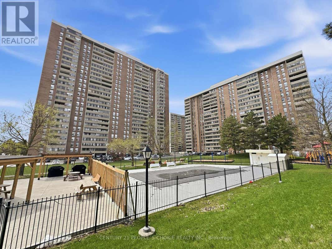 2109 - 18 KNIGHTSBRIDGE ROAD