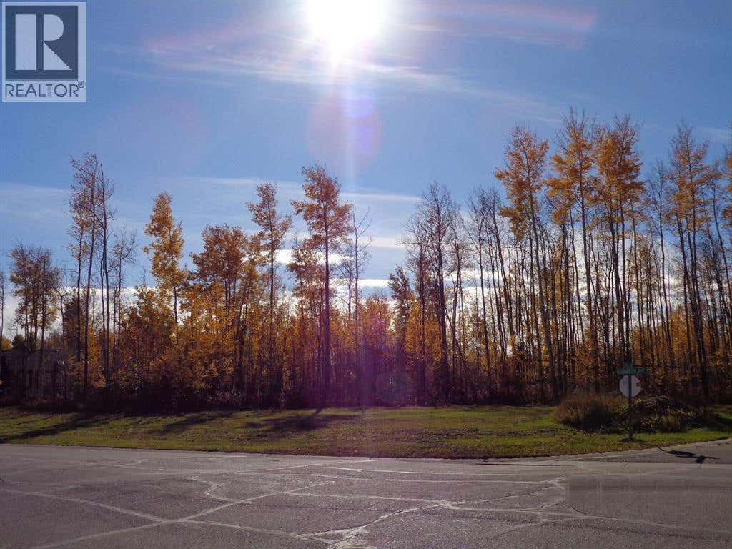 1 BOREAL CRESCENT
