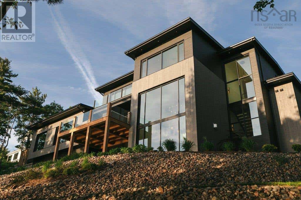 276 SUNNYLEA ROAD