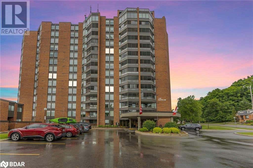 181 COLLIER Street Unit 304, Barrie, ON L4M5L6 Condo For Sale RE/MAX