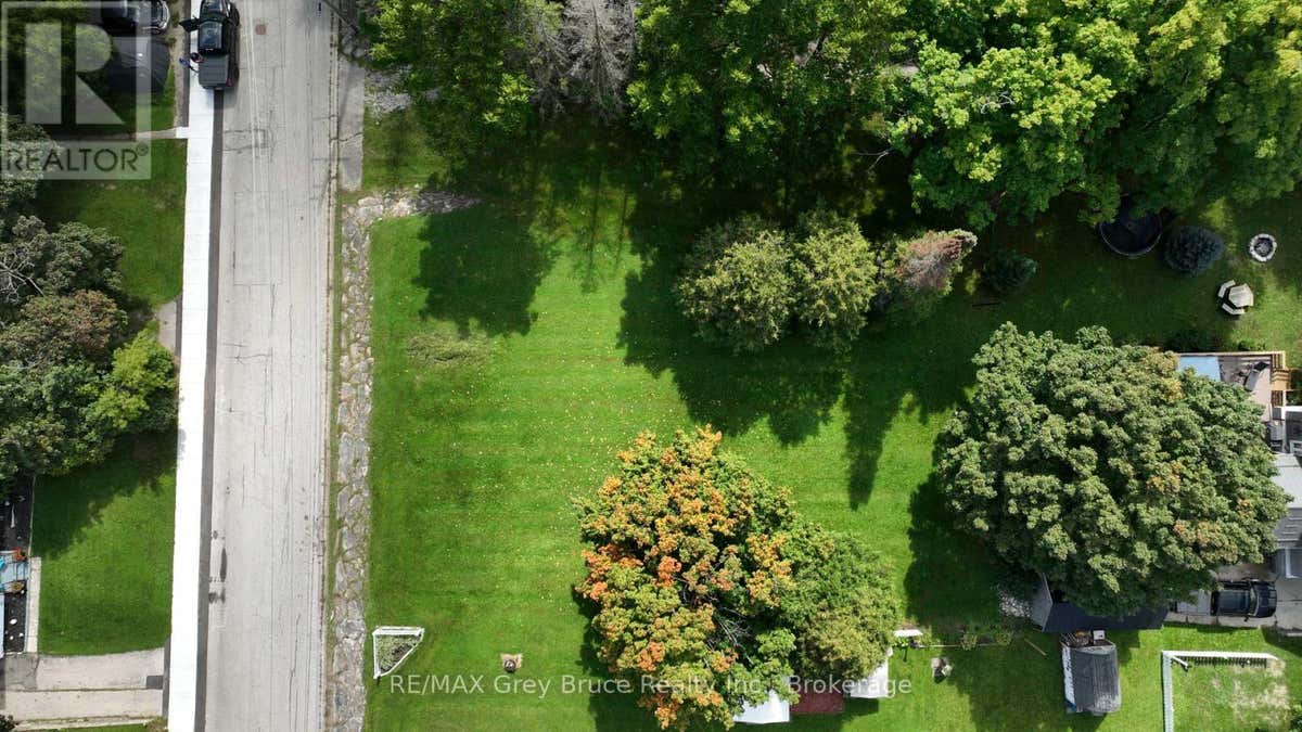 PT LOT 2 2ND AVENUE