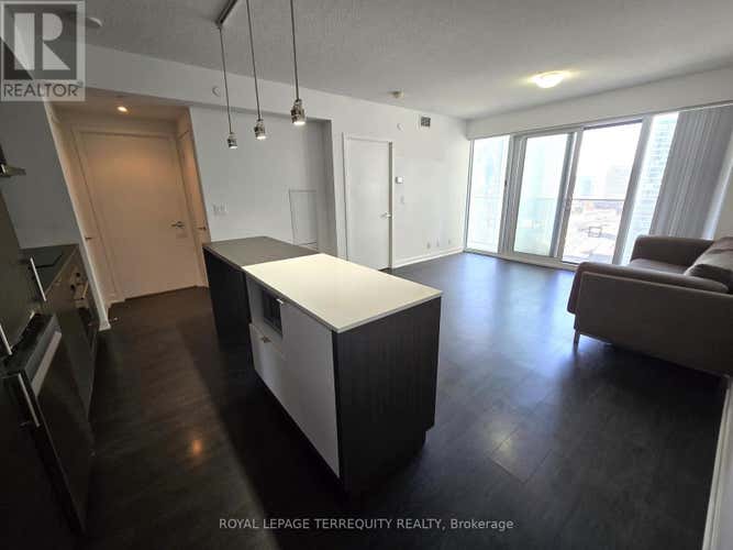 2606 - 100 HARBOUR STREET