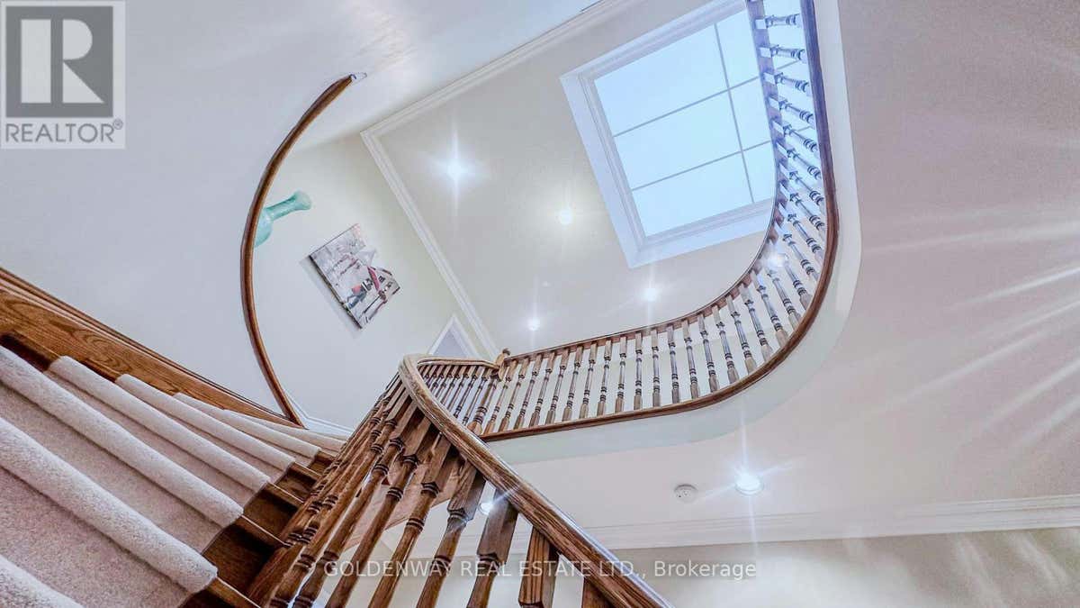 27 LEICESTER ROAD E, Richmond Hill (Doncrest), ON L4B3V5 House For Sale