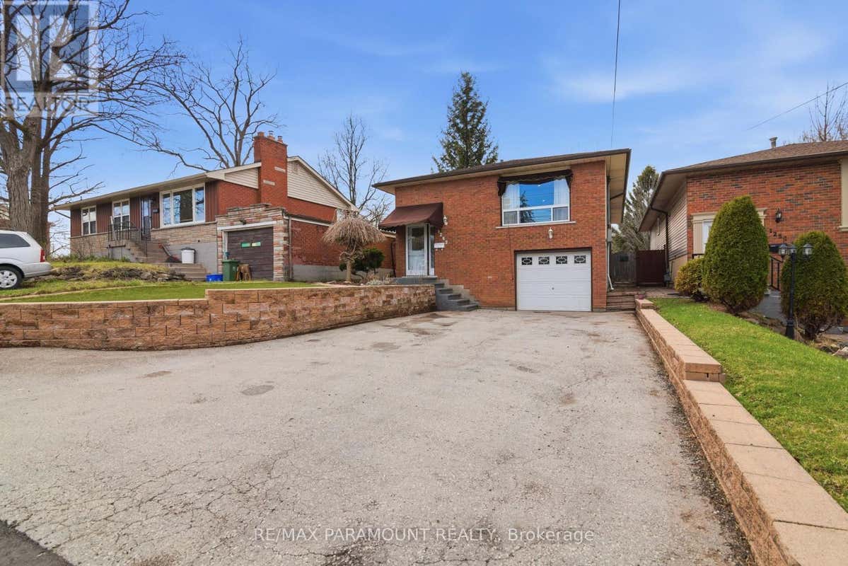 1262 UPPER GAGE AVENUE