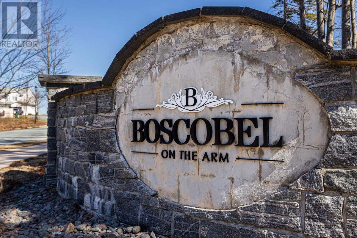 61 HEARTHWOOD CRESCENT