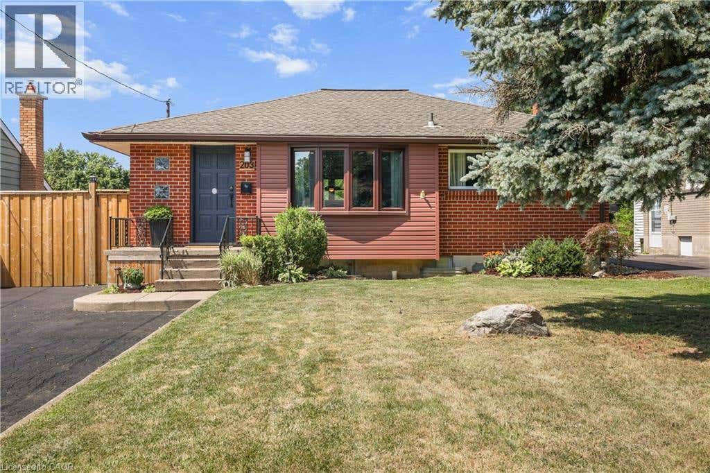 203 MERLIN CRESCENT