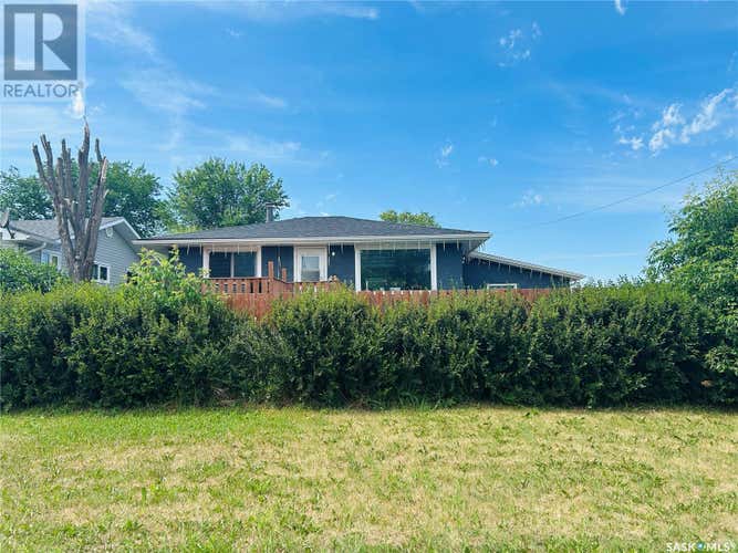 604 McNaughton STREET