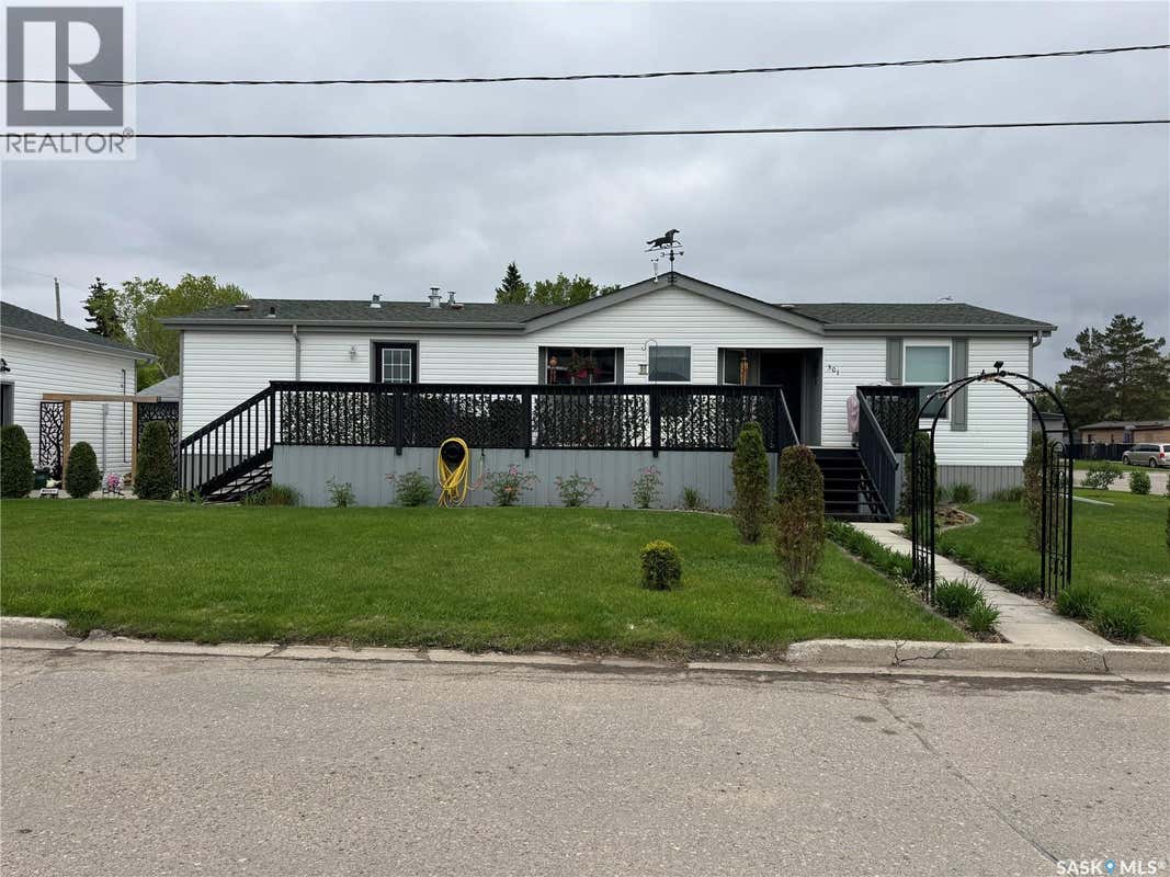 301 TESKY CRESCENT
