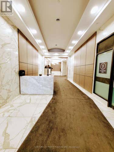 1204 - 393 KING STREET W