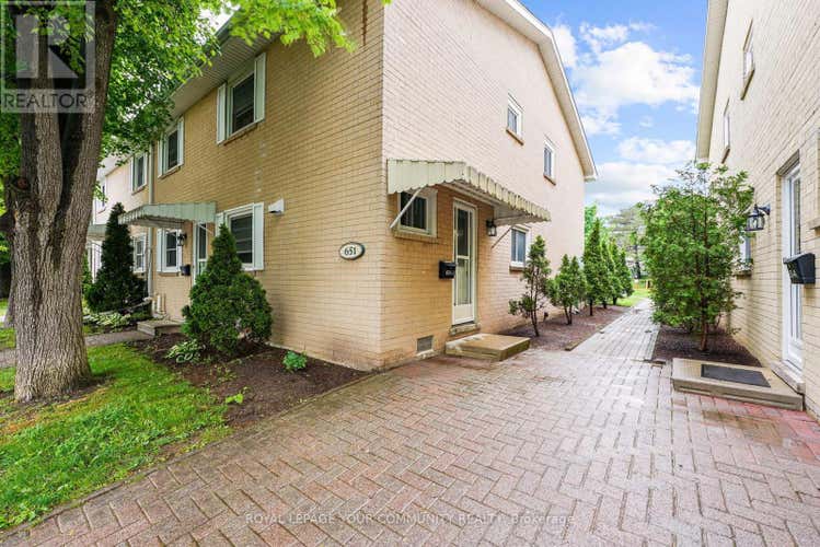 J - 651 ALBERT STREET