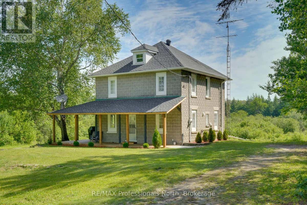 905 STARRATT ROAD