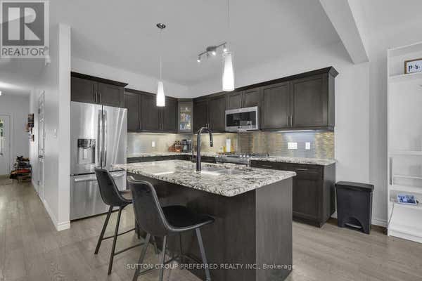 23 - 1924 CEDARHOLLOW BOULEVARD, LONDON NORTH (NORTH D), ON N5X