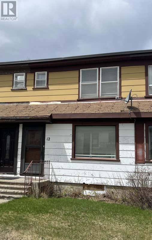 12 MCCULLOUGH ST