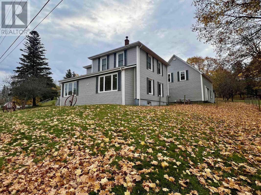 362 Carleton Rd  