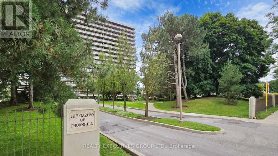 905 - 8111 YONGE STREET