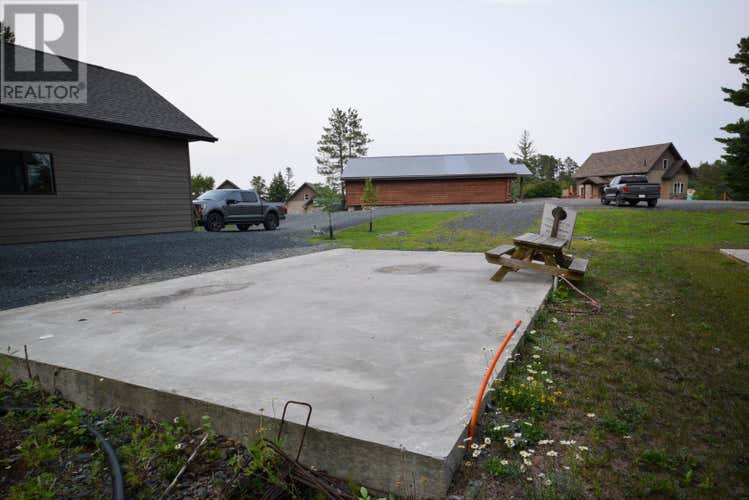 15 Au Lac Retreats CRES, Government Dock Road