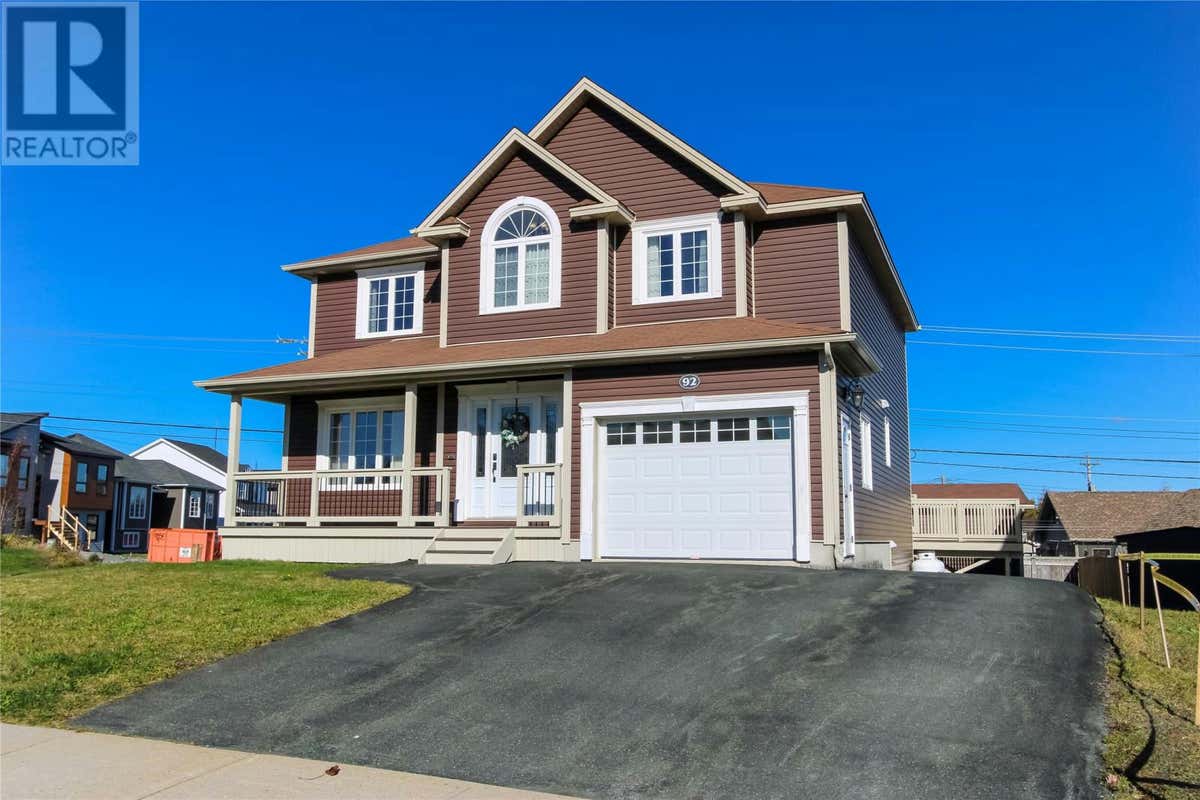 92 Castle Bridge Drive, St. John’s, NL A1H0C6 House For Sale RE/MAX