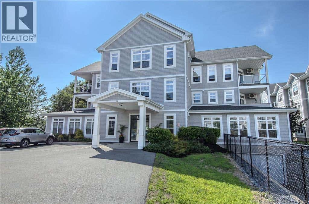 52 HAMPTON ROAD UNIT# 102