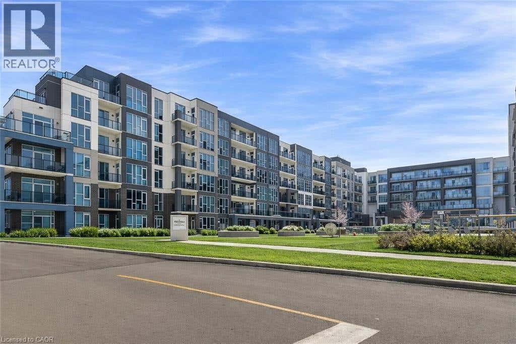 16 CONCORD PLACE N UNIT# 516