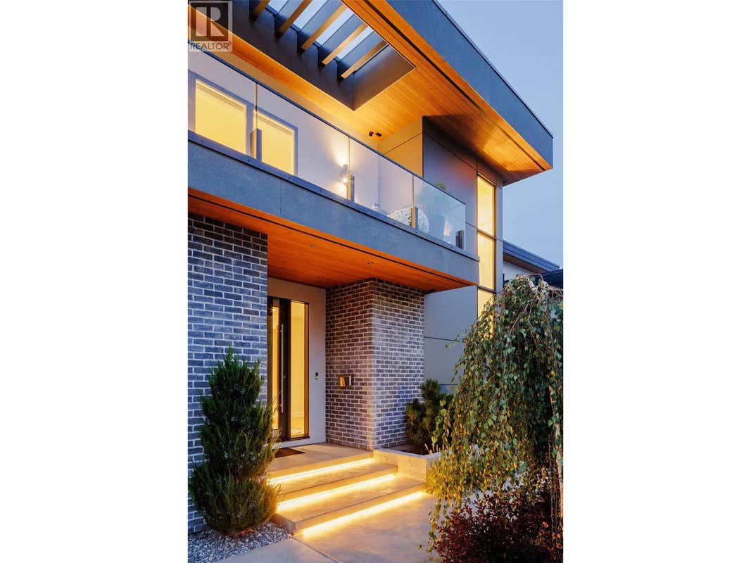 140 OLIVER PLACE