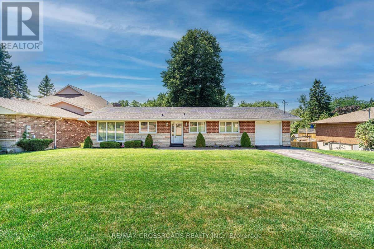 166 ELIZABETH CRESCENT N