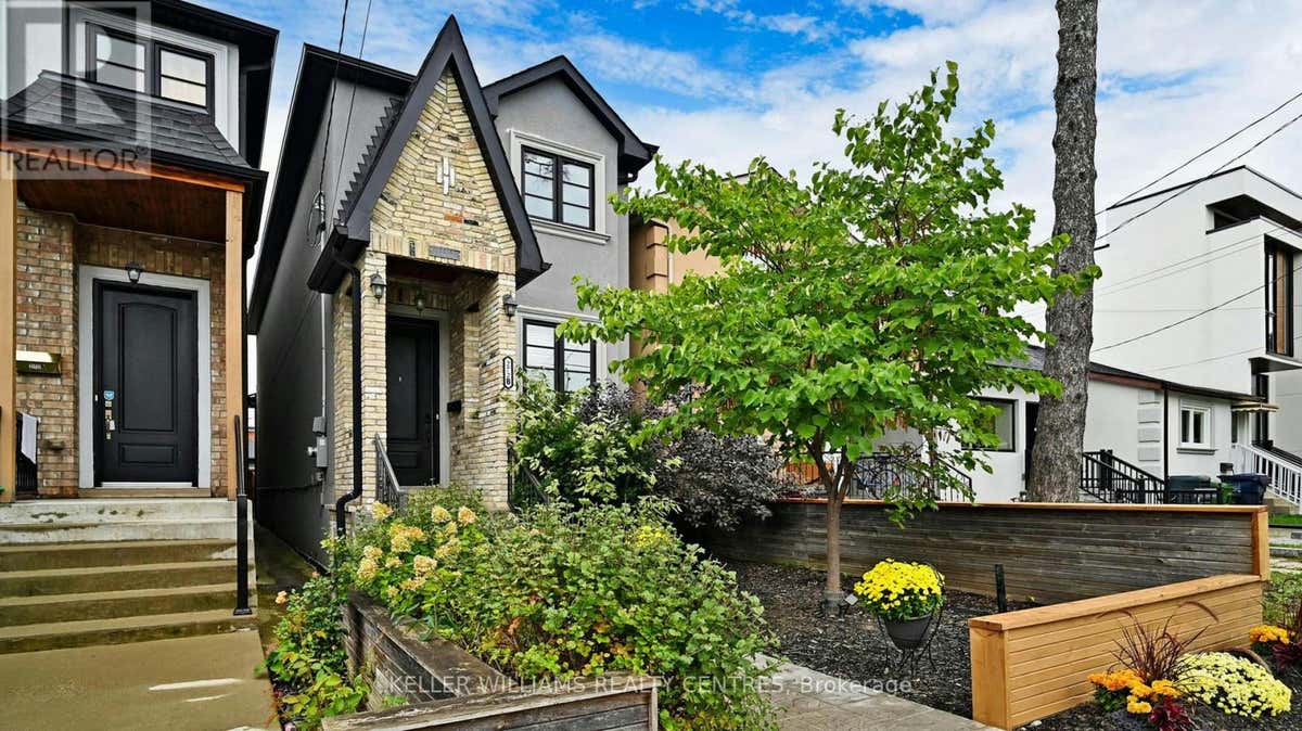 272B BOON AVENUE, Toronto (CaledoniaFairbank), ON M6E3Z9 House For